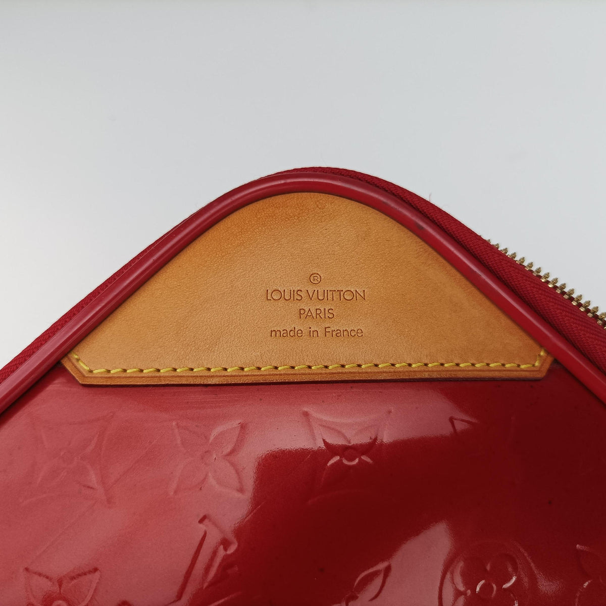 Pre-owned Louis Vuitton Pegase 45 pomme d'amour Vernis M91278 suitcase | stylenewstar