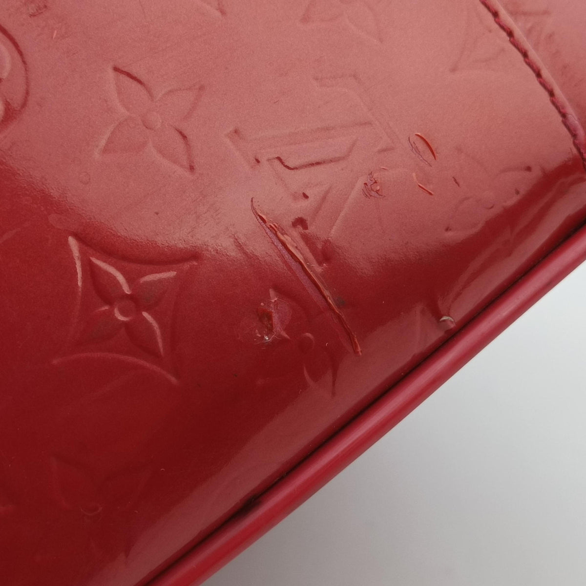 Pre-owned Louis Vuitton Pegase 45 pomme d'amour Vernis M91278 suitcase | stylenewstar