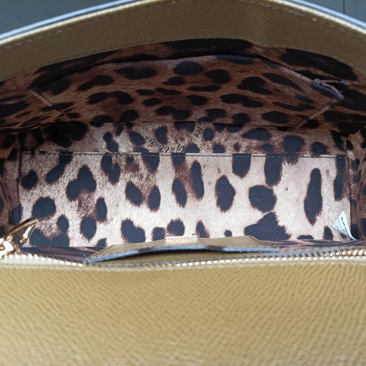 Pre-owned Dolce & Gabbana SICILY khaki Leather  shoulderbag | stylenewstar
