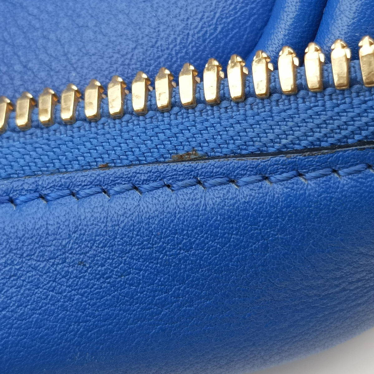 Pre-owned Loewe Amazona Blue Leather  shoulderbag | stylenewstar