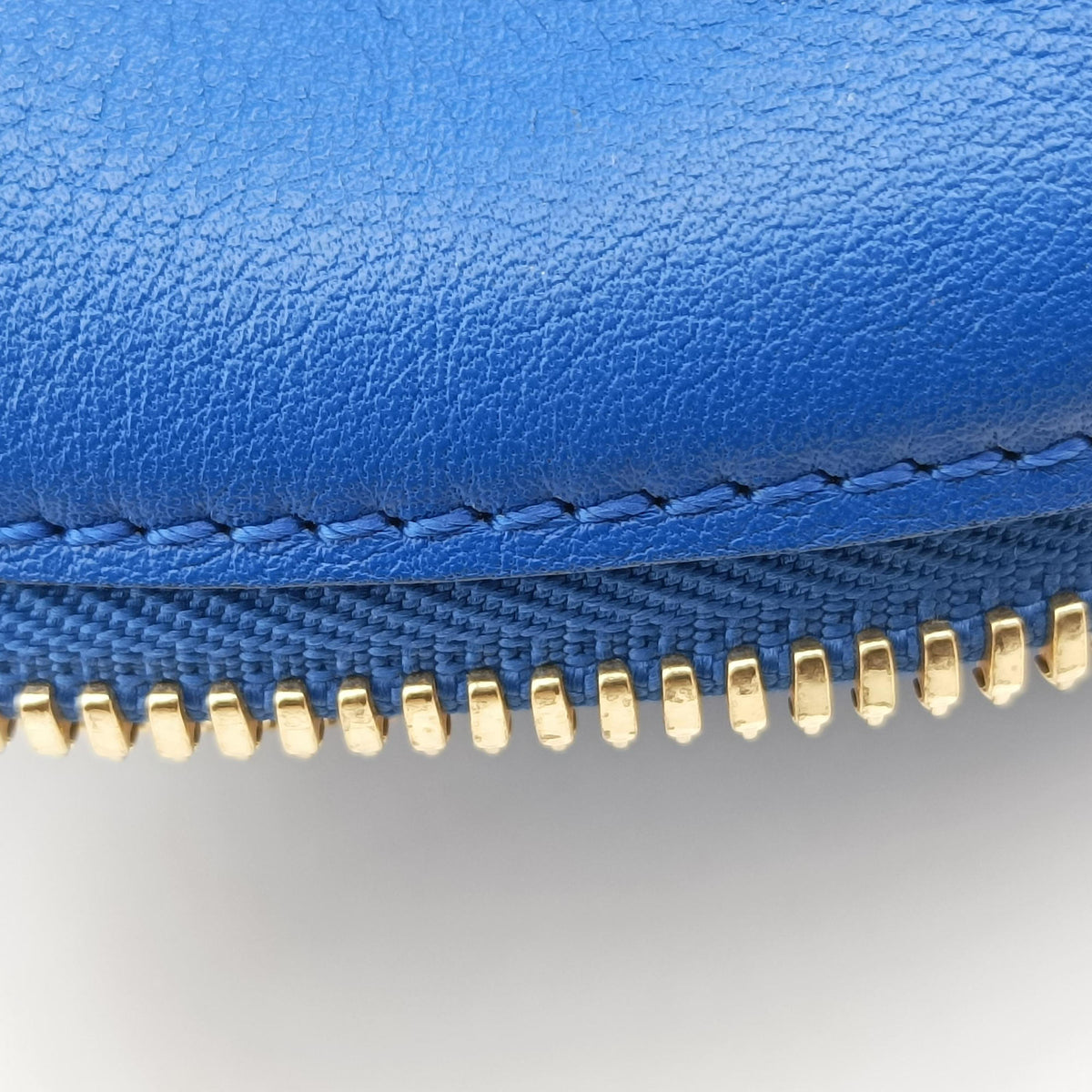 Pre-owned Loewe Amazona Blue Leather  shoulderbag | stylenewstar