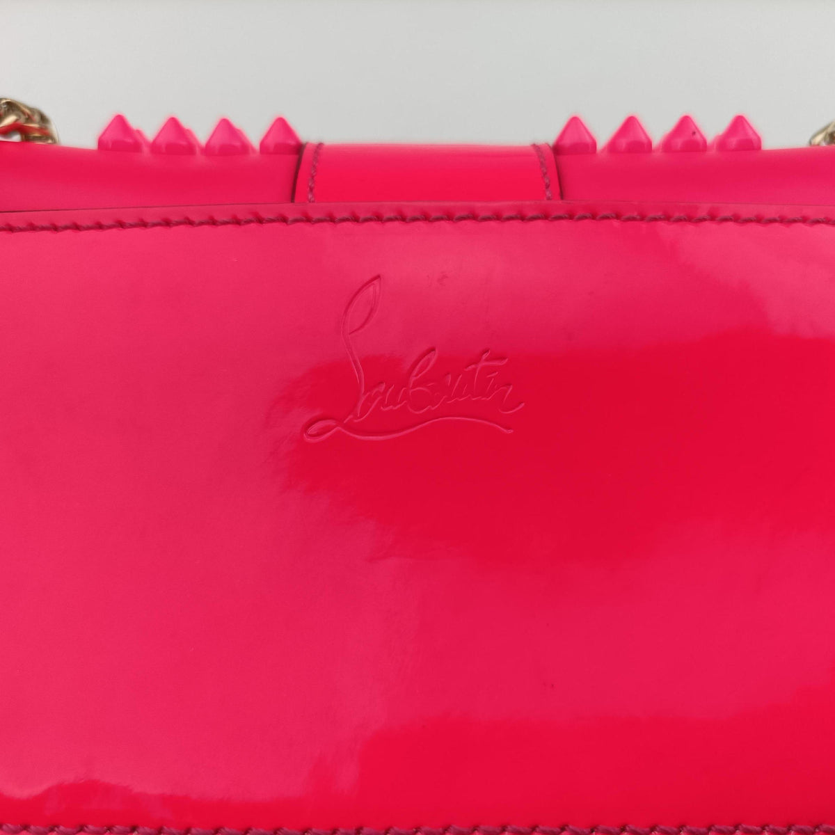 Secondhand Christian Louboutin Sweet Charity Scarabe Spike Rose Patent Leather  shoulderbag | stylenewstar