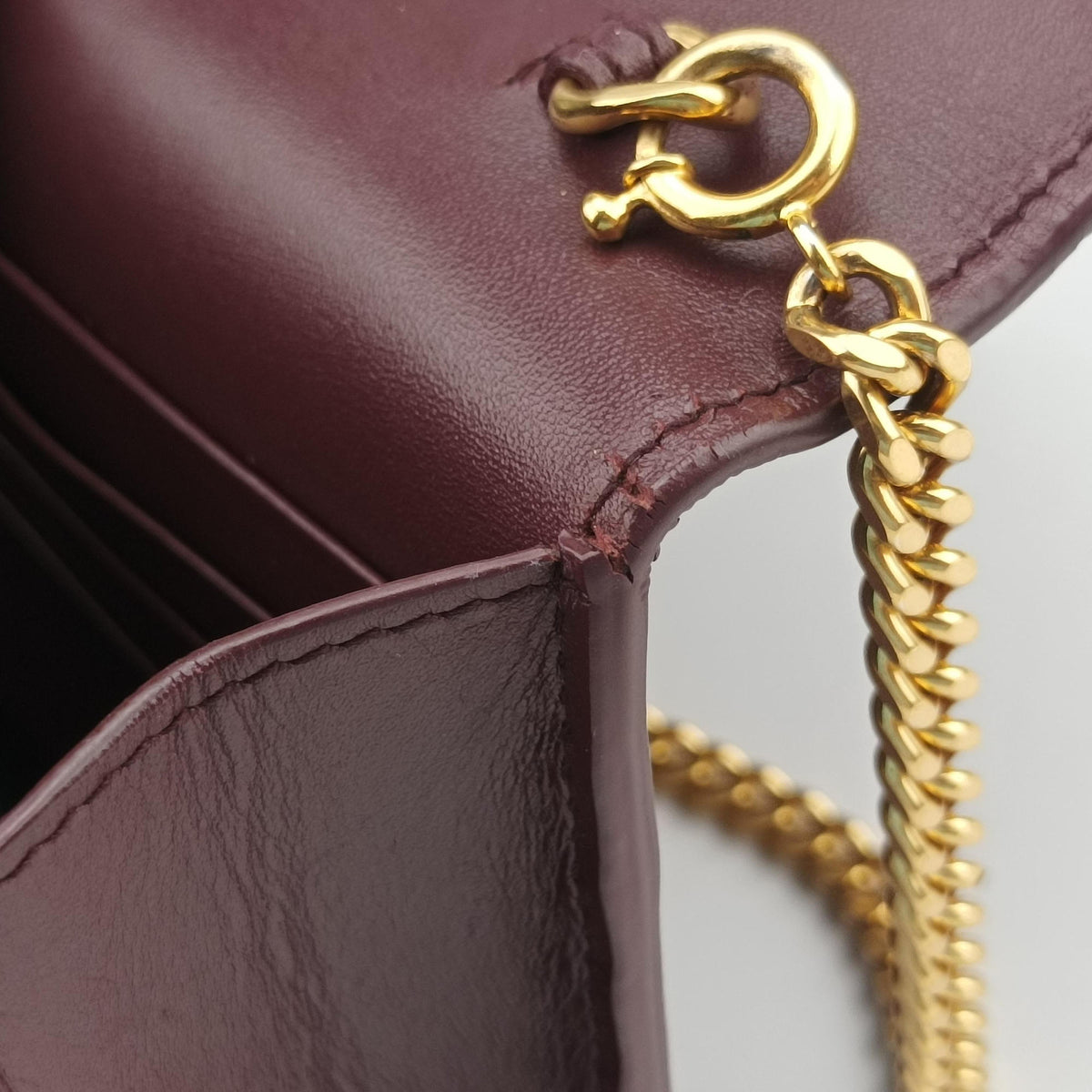 Pre-owned Yves Saint Laurent KATE Burgundy Leather 452159 shoulderbag | stylenewstar