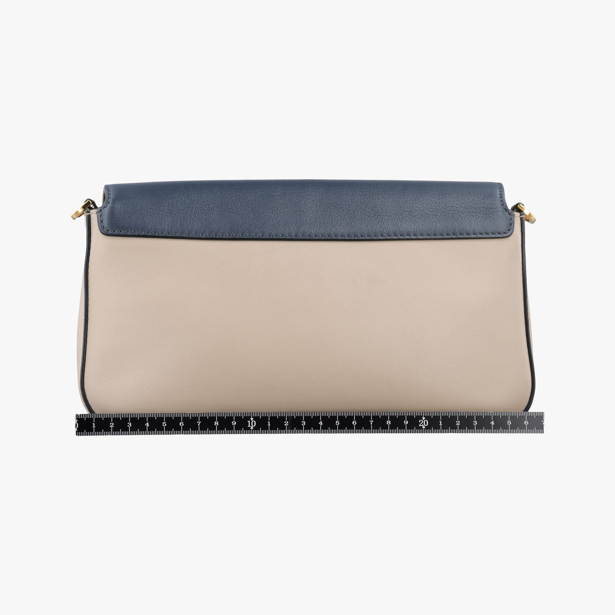 Secondhand Fendi BAGUETTE Multicolour Leather 8BR600 shoulderbag | stylenewstar