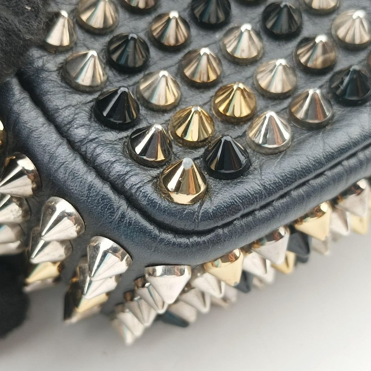 Pre-owned Christian Louboutin Sweet Charity Scarabe Spike Black Leather  shoulderbag | stylenewstar