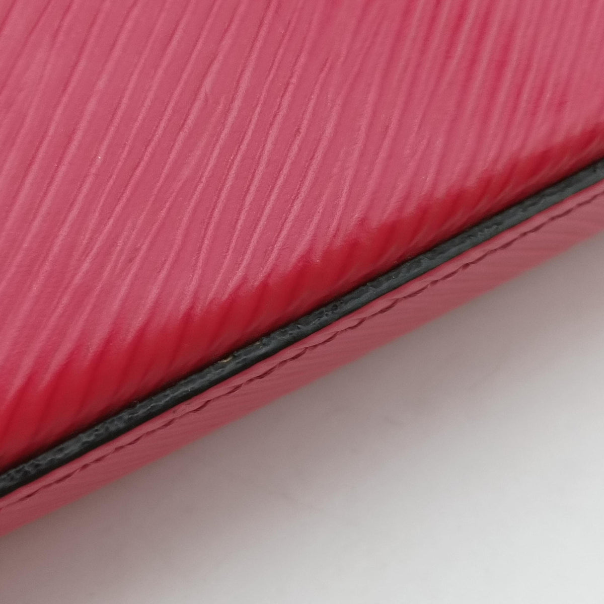 Secondhand Louis Vuitton Pochette Felicie pink Epi M62614 shoulderbag | stylenewstar
