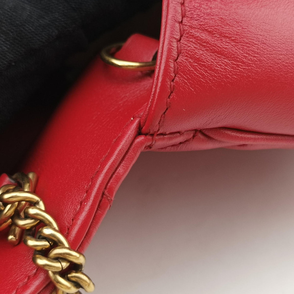 Pre-owned Gucci GG Marmont Red Leather 476433 shoulderbag | stylenewstar