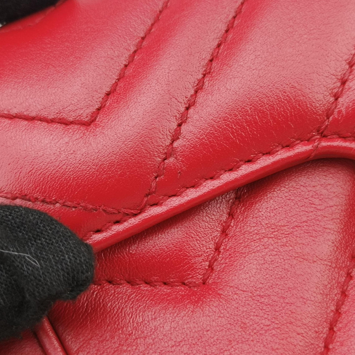 Pre-owned Gucci GG Marmont Red Leather 476433 shoulderbag | stylenewstar