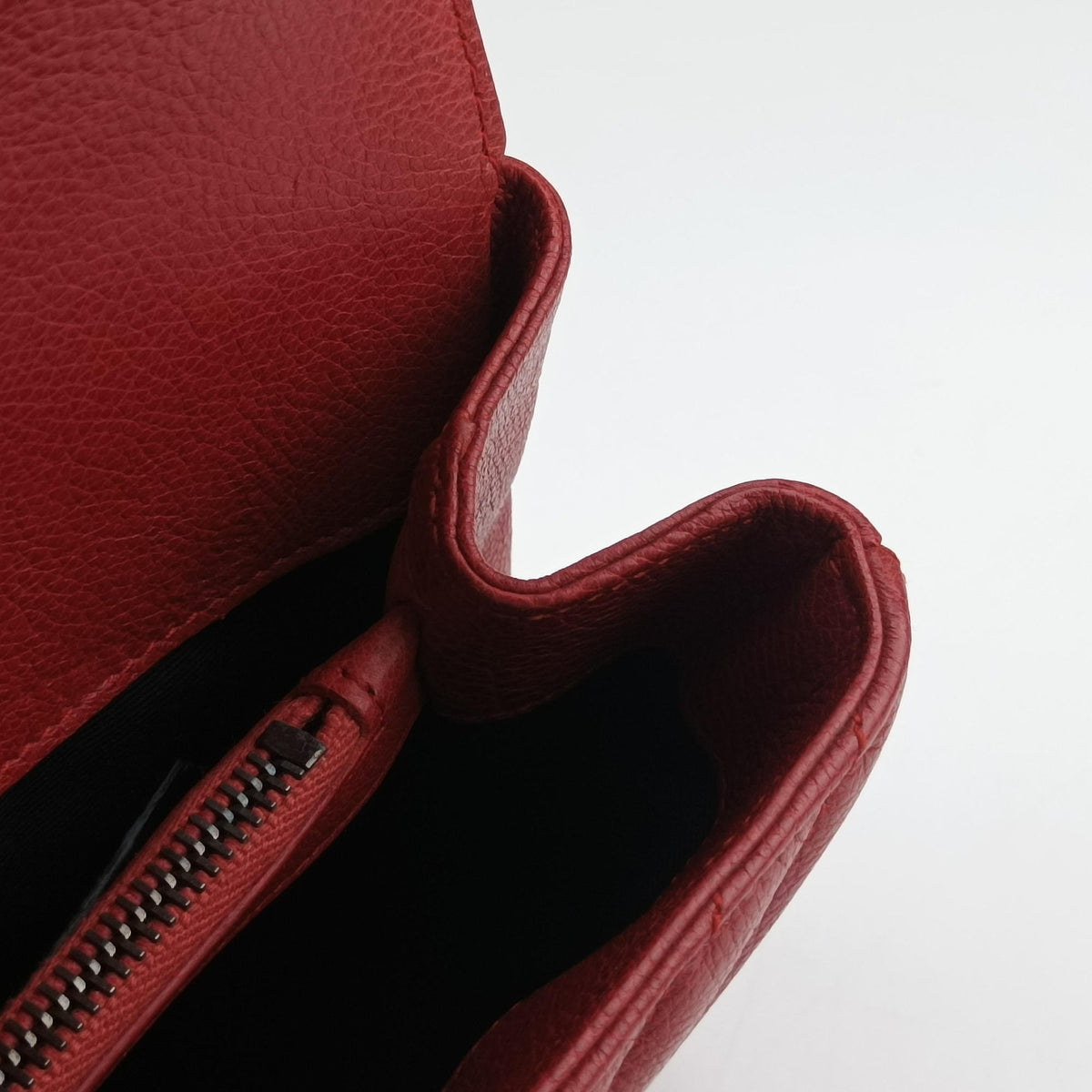 Vintage Yves Saint Laurent COLLEGE Red Leather 428056 shoulderbag | stylenewstar