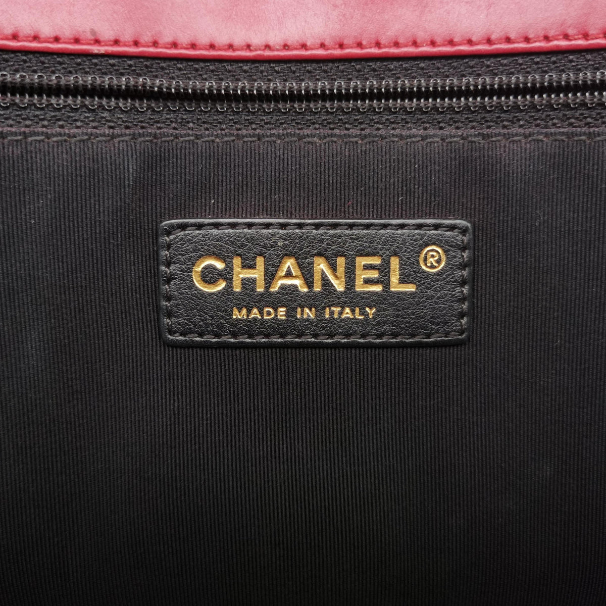 Pre-owned Chanel BOY CHANEL Red Leather A66713 shoulderbag | stylenewstar