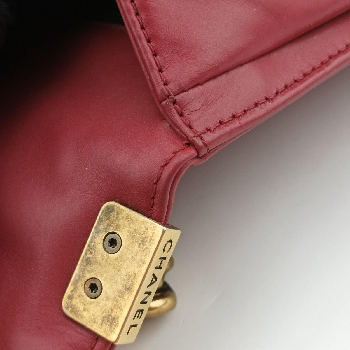 Pre-owned Chanel BOY CHANEL Red Leather A66713 shoulderbag | stylenewstar