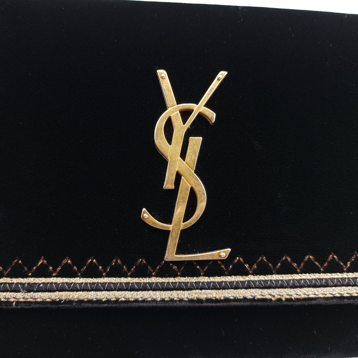 Pre-owned Yves Saint Laurent KATE Black velour 534396 bum bag/waist bag | stylenewstar