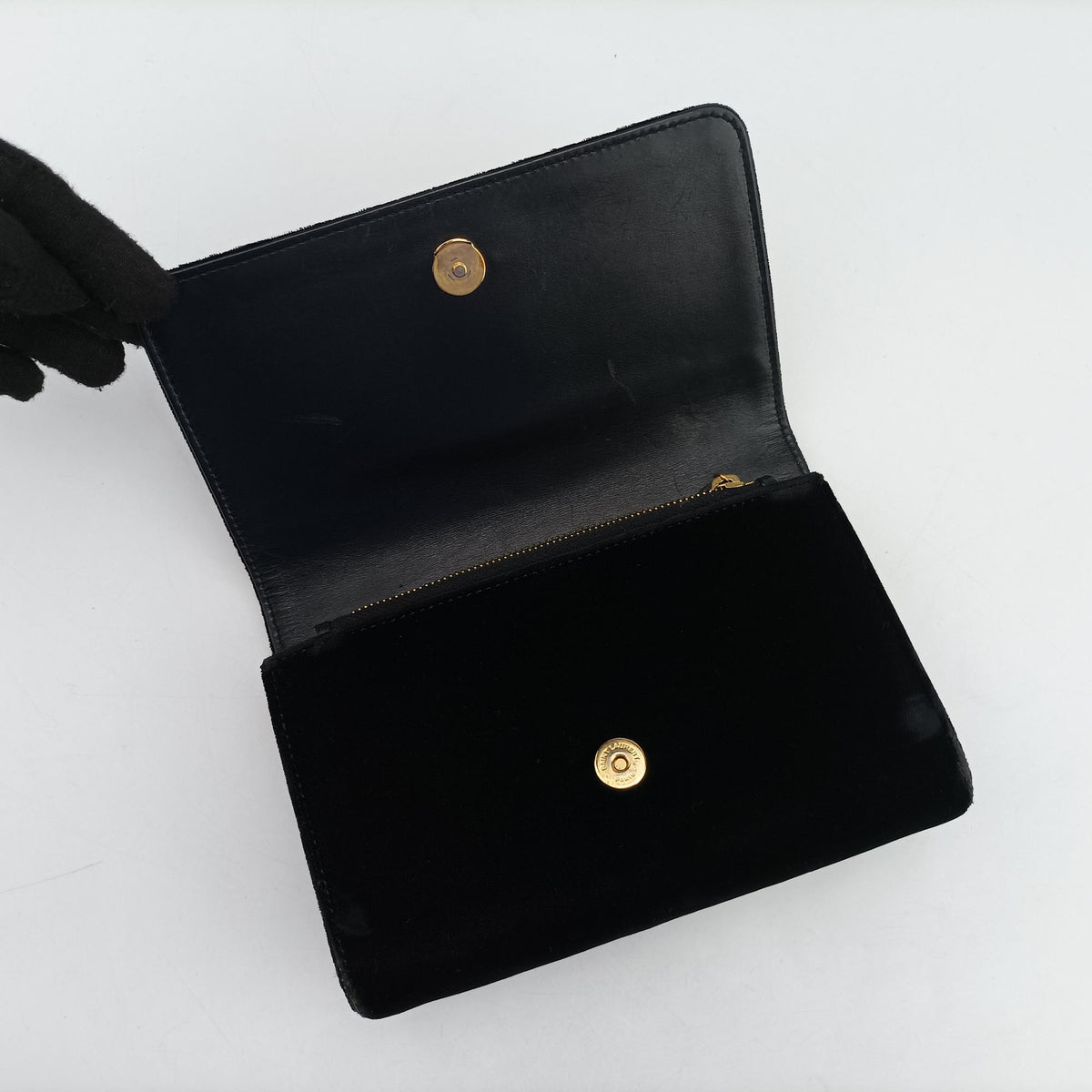 Pre-owned Yves Saint Laurent KATE Black velour 534396 bum bag/waist bag | stylenewstar