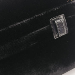 Pre-owned Yves Saint Laurent KATE Black velour 534396 bum bag/waist bag | stylenewstar