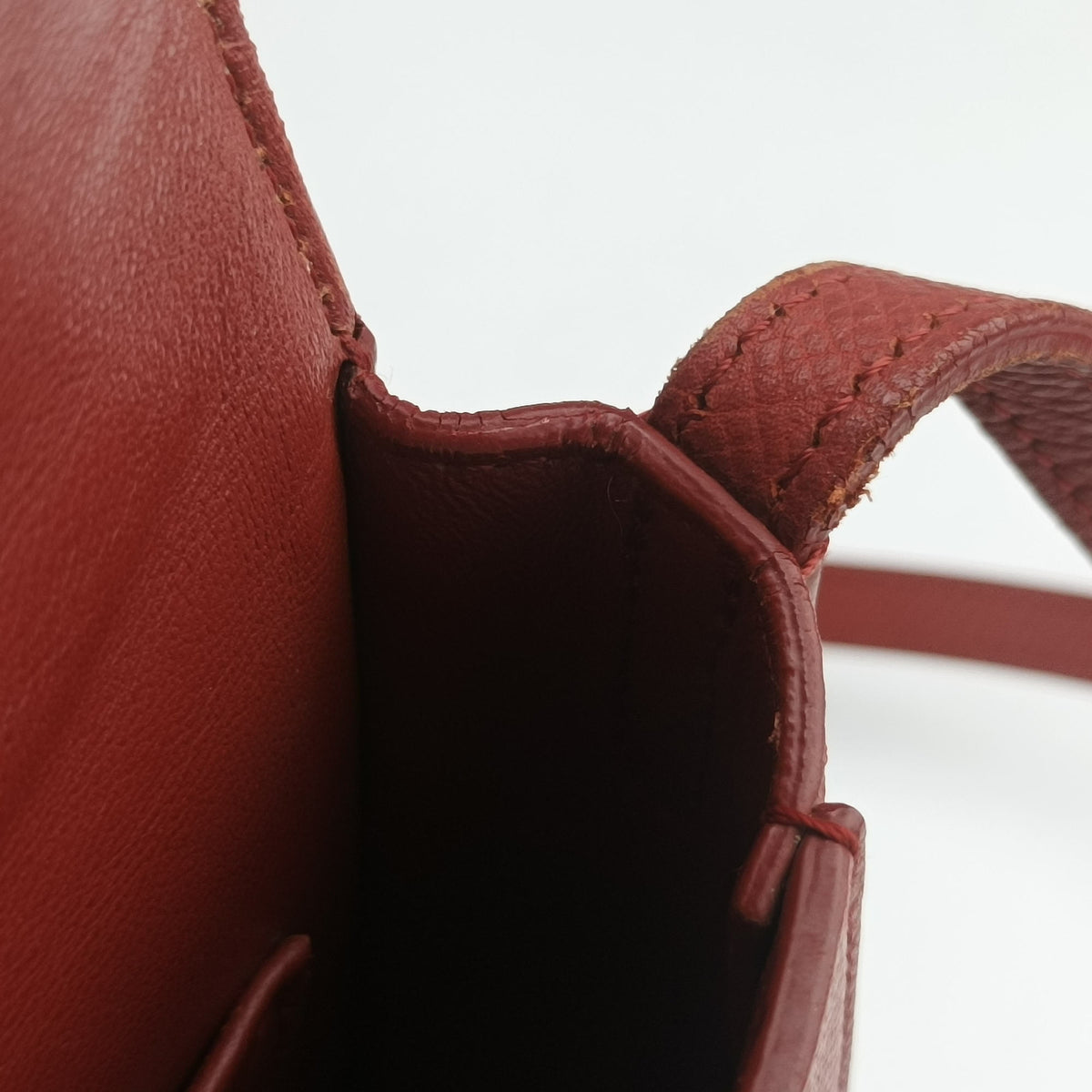 Secondhand Celine TROTTEUR Compact Red Leather  crossbodybag | stylenewstar