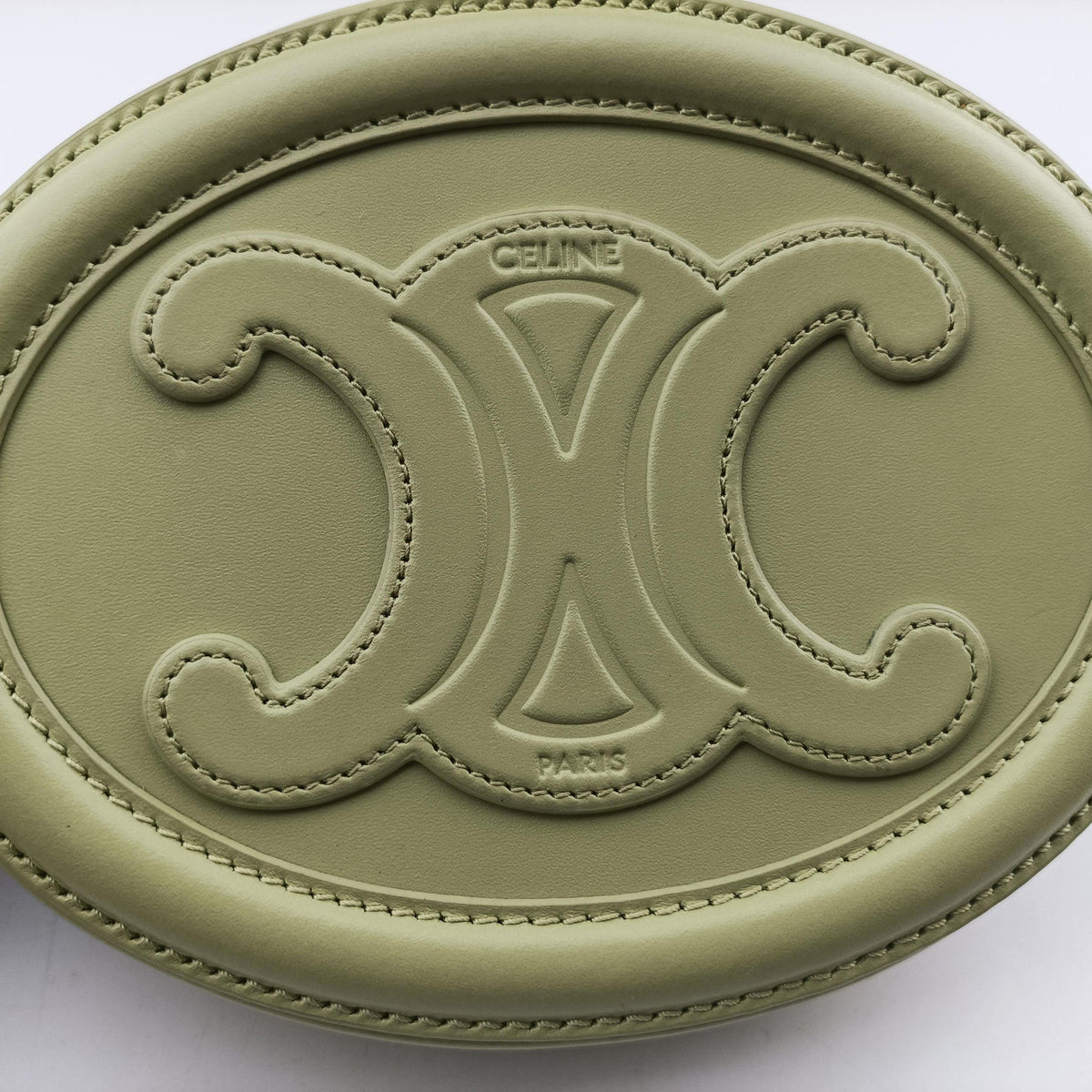 Pre-owned Celine Oval Purse Cuir Triomphe Green Leather  shoulderbag | stylenewstar