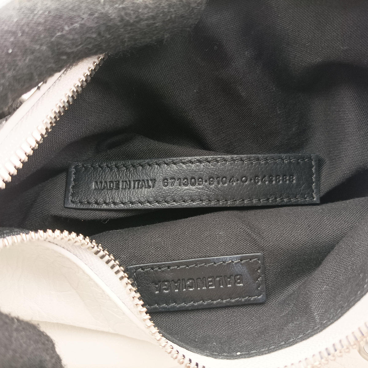 Pre-owned Balenciaga Le Cagole White lambskin  shoulderbag | stylenewstar