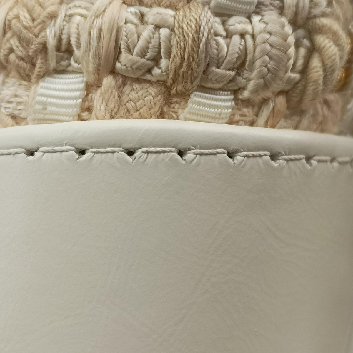 Pre-owned Chanel GABRIELLE White Fabric× Leather A91810 shoulderbag | stylenewstar