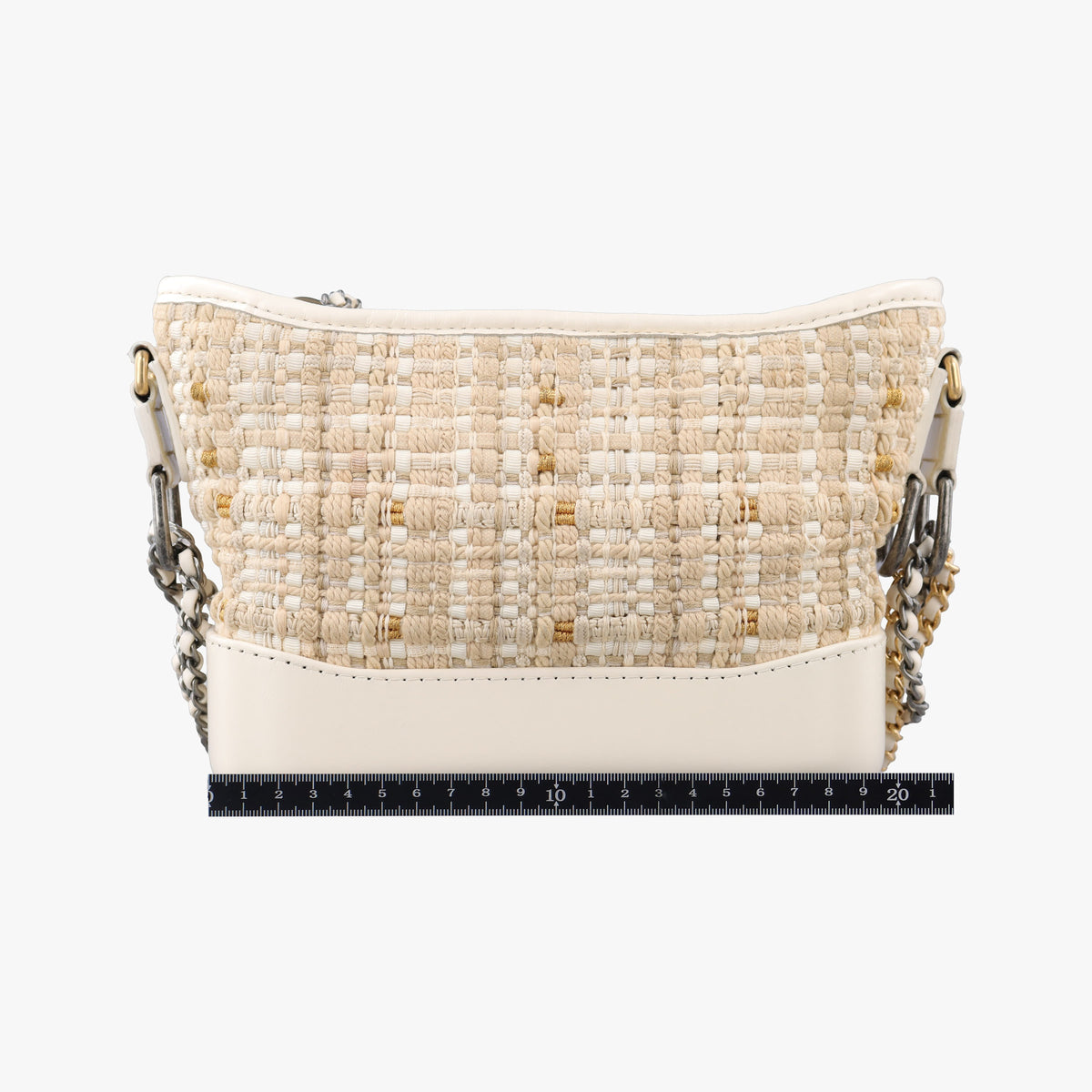 Pre-owned Chanel GABRIELLE White Fabric× Leather A91810 shoulderbag | stylenewstar