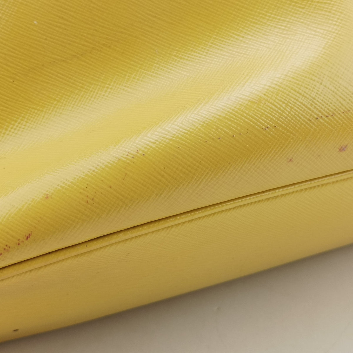 Vintage Prada Galleria Yellow Patent BN1874 handbag | stylenewstar
