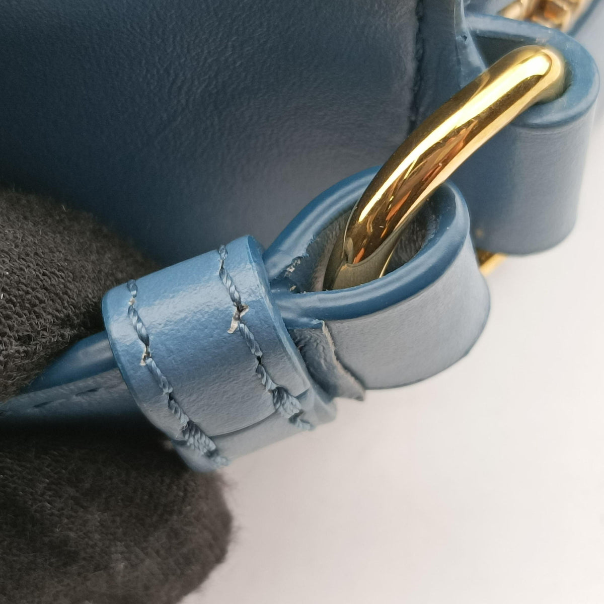 Pre-owned Celine Oval Purse Cuir Triomphe Blue Leather  shoulderbag | stylenewstar