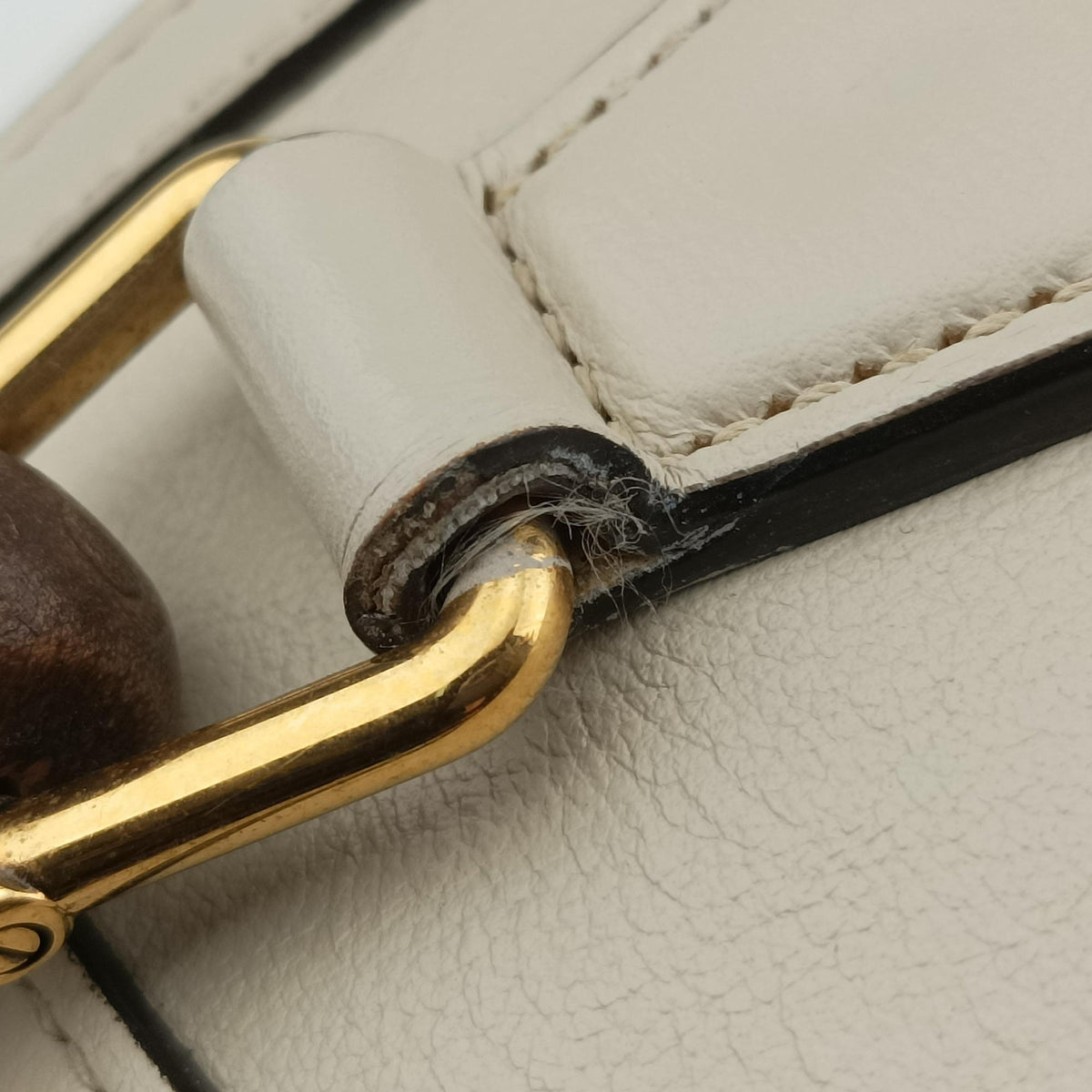 Pre-owned Gucci Diana Mini White Leather 655661 shoulderbag | stylenewstar