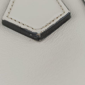 Pre-owned Gucci Diana Mini White Leather 655661 shoulderbag | stylenewstar