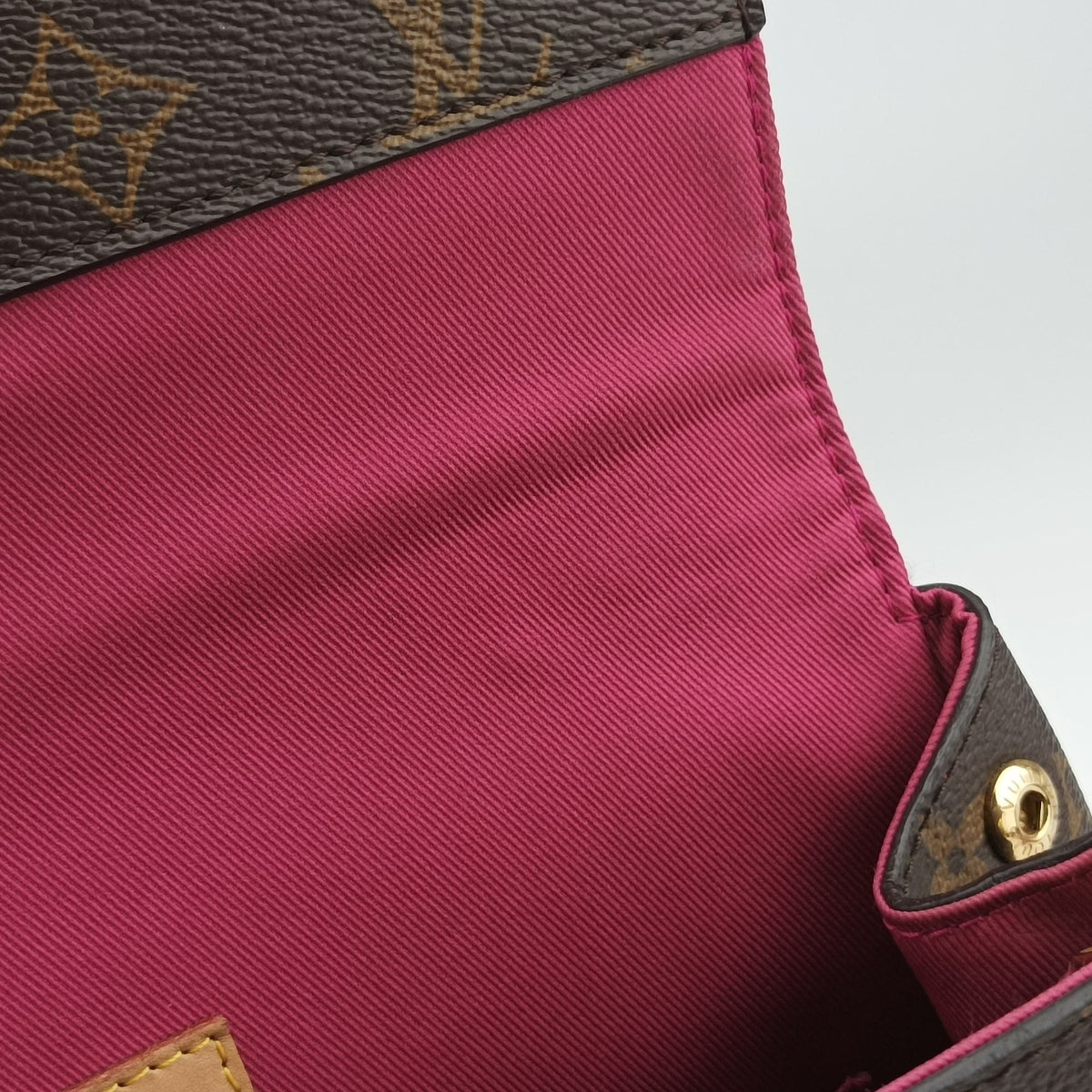 Vintage Louis Vuitton Cluny BB Brown Monogram Canvas M42738 shoulderbag | stylenewstar