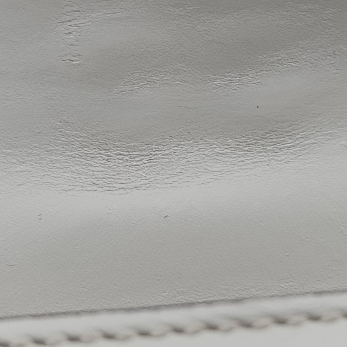 Pre-owned Gucci Sylvie White Leather 470270 shoulderbag | stylenewstar
