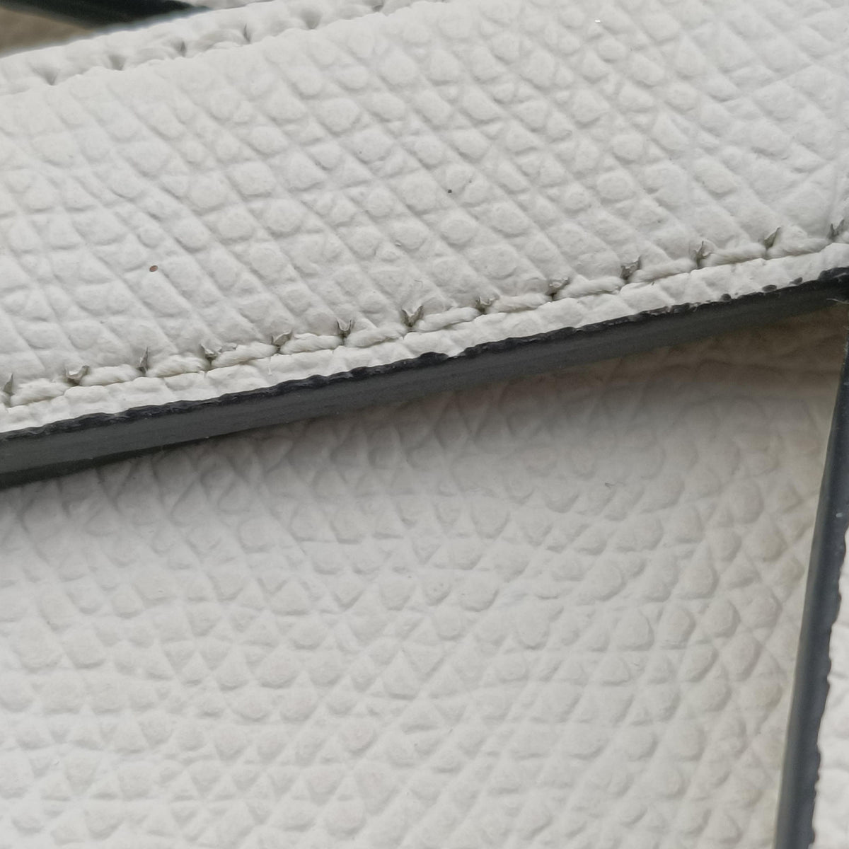 Pre-owned Christian Dior Saddle White Leather  handbag | stylenewstar