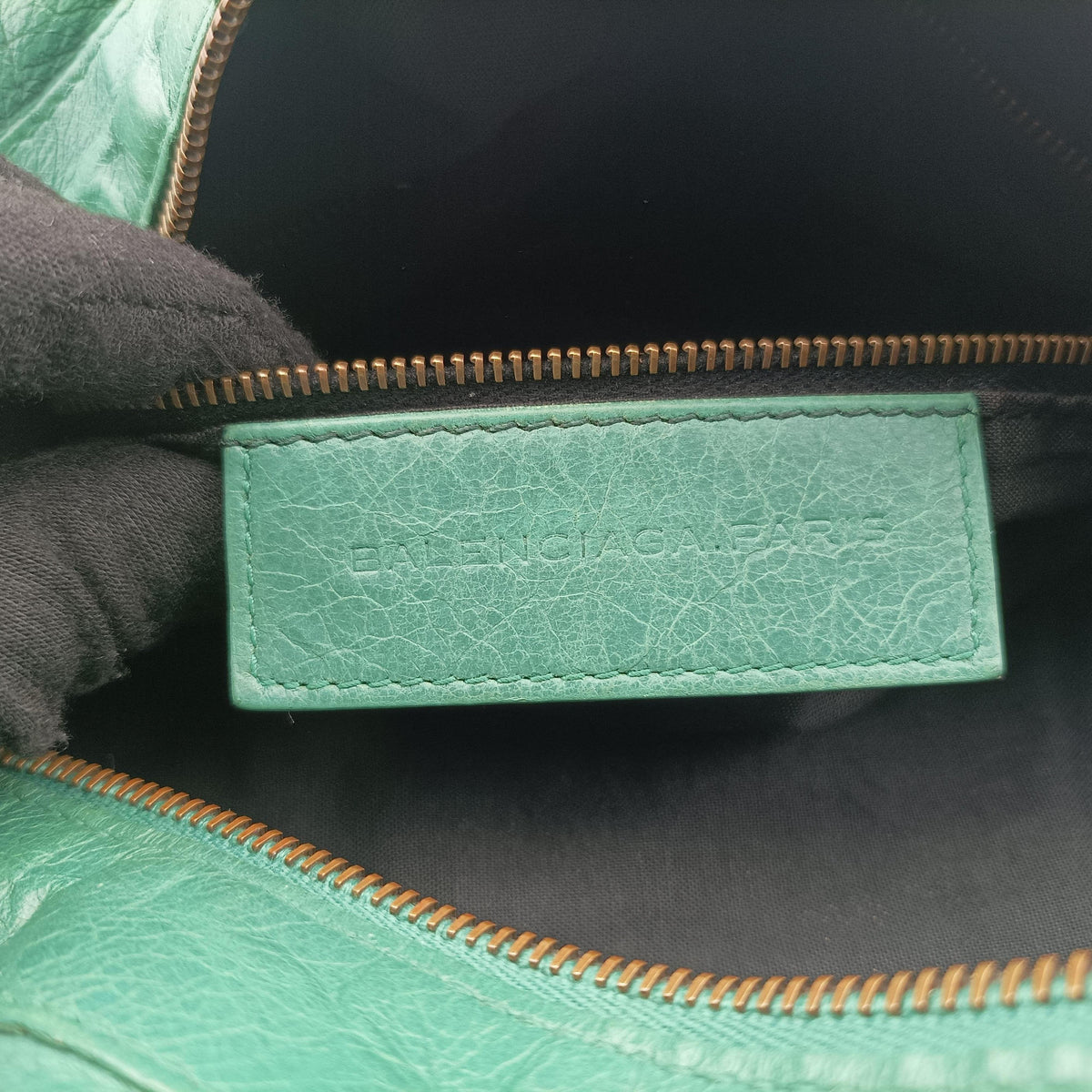 Pre-owned Balenciaga The Twiggy Green lambskin 128523 shoulderbag | stylenewstar