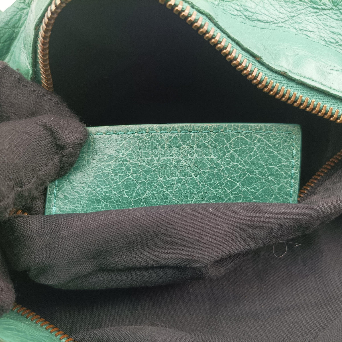 Pre-owned Balenciaga The Twiggy Green lambskin 128523 shoulderbag | stylenewstar