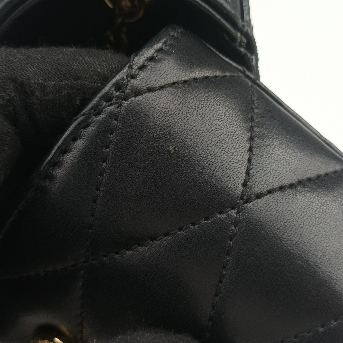 Pre-owned Yves Saint Laurent June Mini Black Leather 766793 shoulderbag | stylenewstar