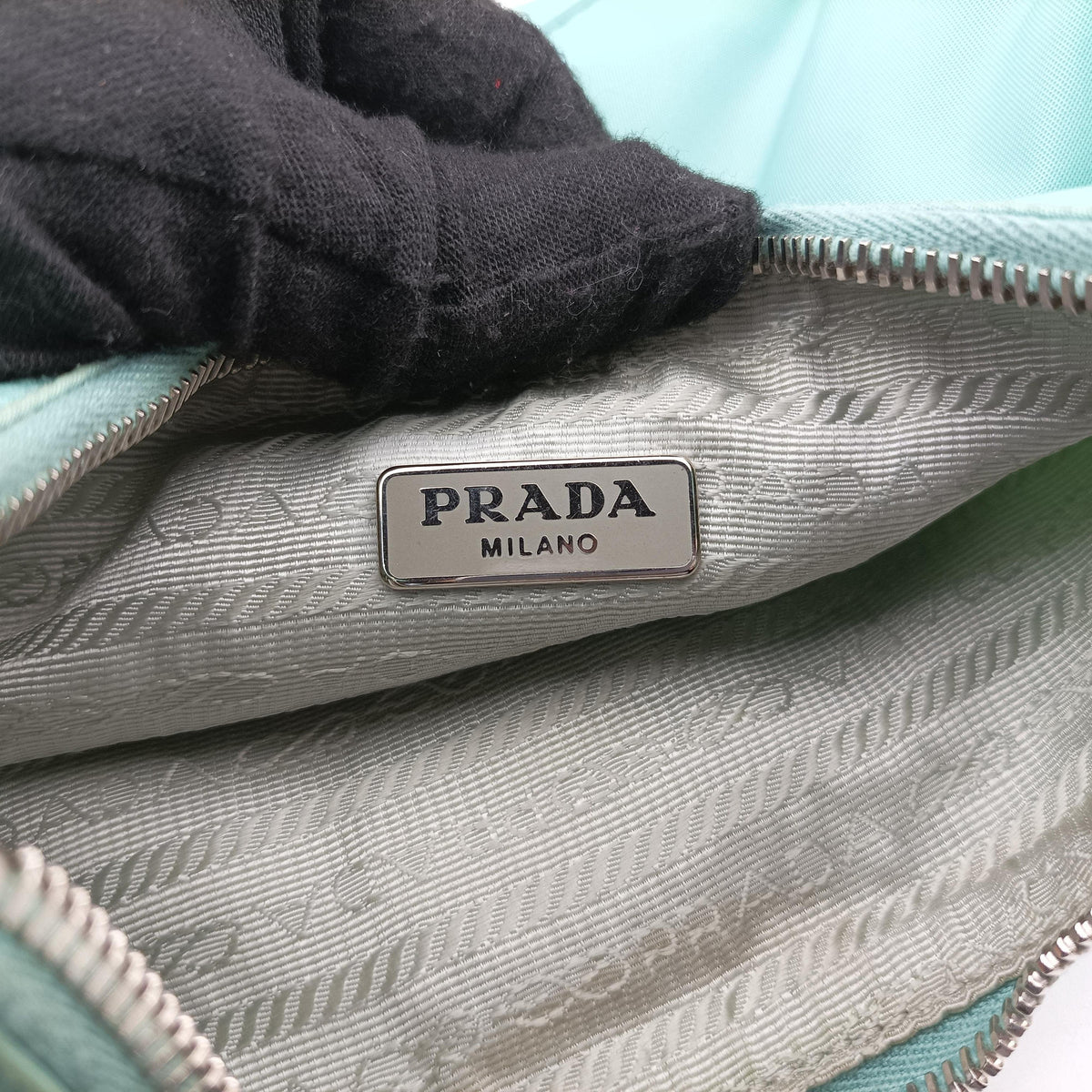 Vintage Prada Re-Edition 2005 Re-Nylon Green nylon 1BH204 shoulderbag | stylenewstar