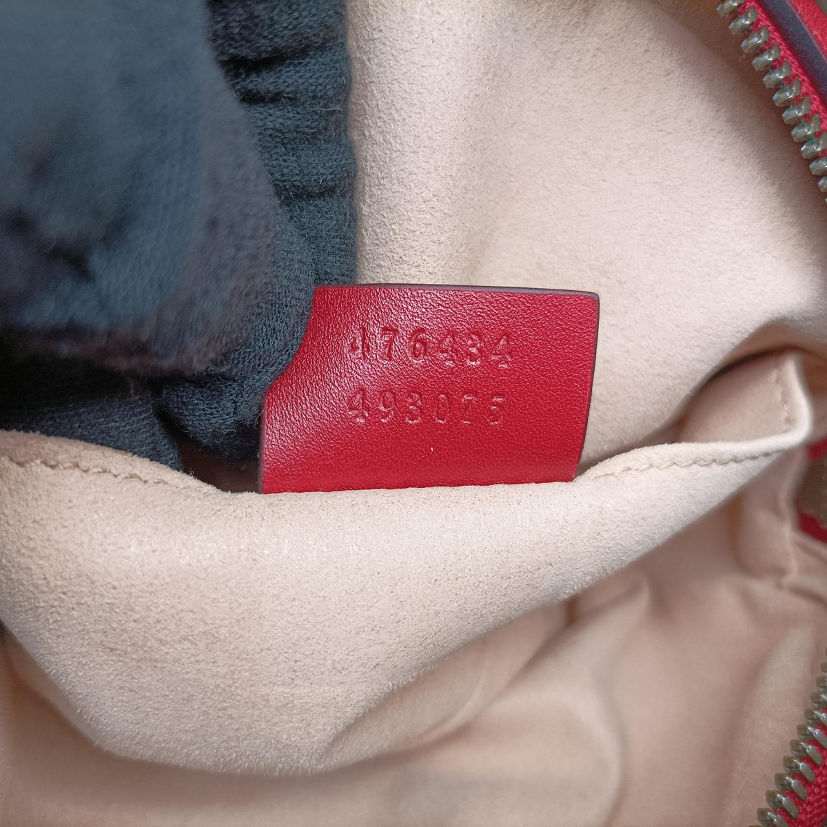 Pre-owned Gucci GG Marmont Red Leather 476434 bum bag/waist bag | stylenewstar