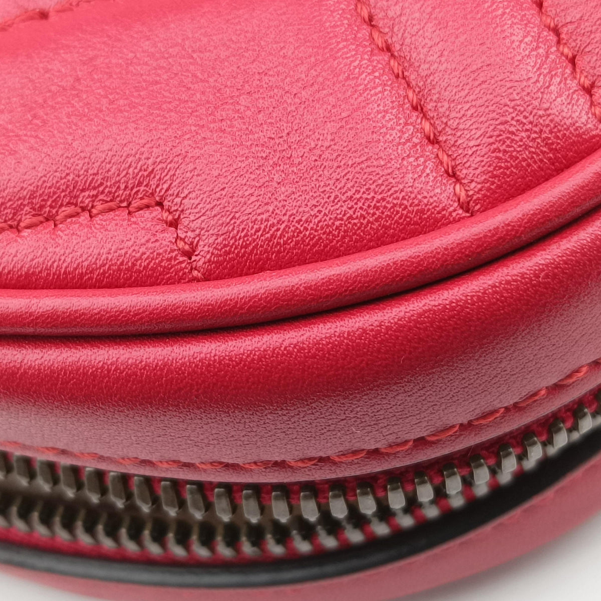 Pre-owned Gucci GG Marmont Red Leather 476434 bum bag/waist bag | stylenewstar