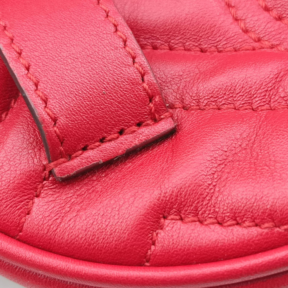 Pre-owned Gucci GG Marmont Red Leather 476434 bum bag/waist bag | stylenewstar