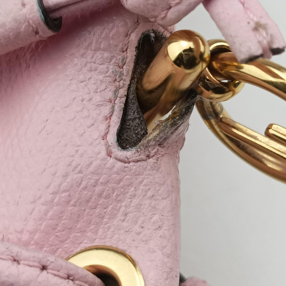 Pre-owned Fendi Mon Tresor Mini Bucket Pink Leather 8BS010 shoulderbag | stylenewstar