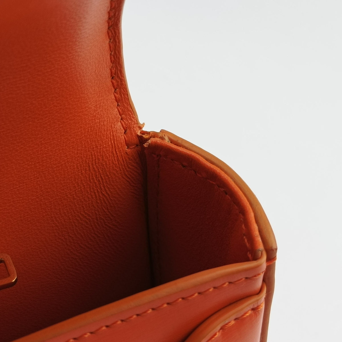 Pre-owned Celine Chain Claude Triomphe Orange Leather  shoulderbag | stylenewstar