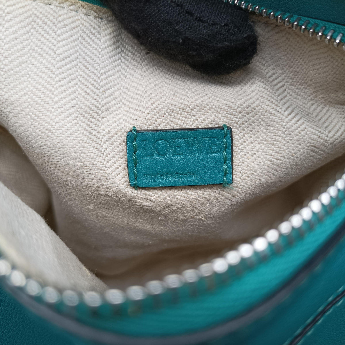 Pre-owned Loewe Puzzle Green Leather  shoulderbag | stylenewstar