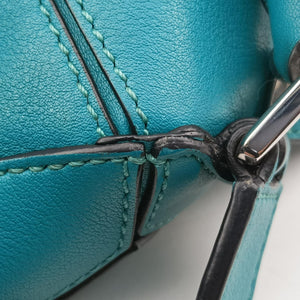 Pre-owned Loewe Puzzle Green Leather  shoulderbag | stylenewstar