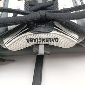 Pre-owned Balenciaga Sneakerhead Black×white fabric  shoulderbag | stylenewstar