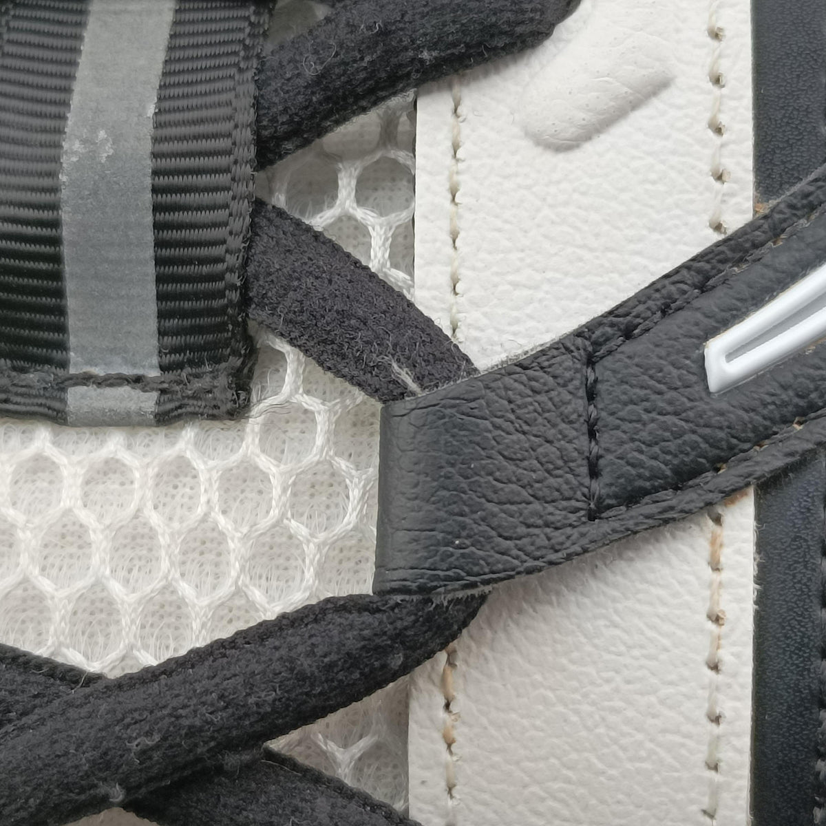 Pre-owned Balenciaga Sneakerhead Black×white fabric  shoulderbag | stylenewstar
