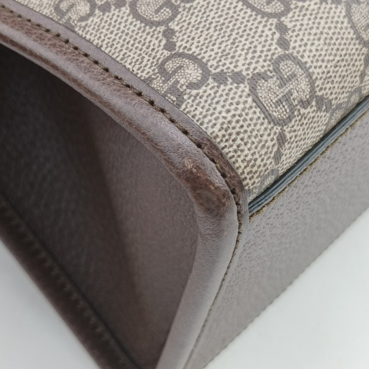Pre-owned Gucci Interlocking G Tiger Beige×Brown PVC coated canvas×Leather 659983 shoulderbag | stylenewstar