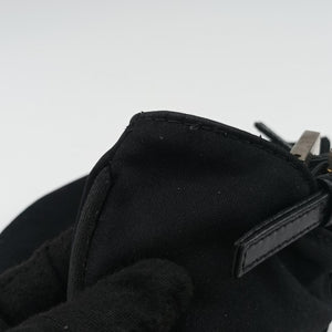 Pre-owned Fendi croissants Black cloth 26724 shoulderbag | stylenewstar