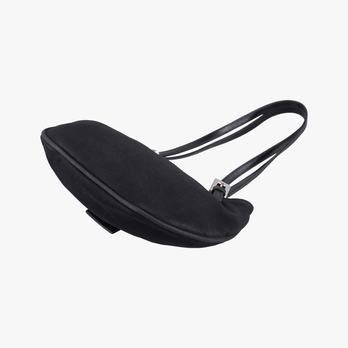 Pre-owned Fendi croissants Black cloth 26724 shoulderbag | stylenewstar