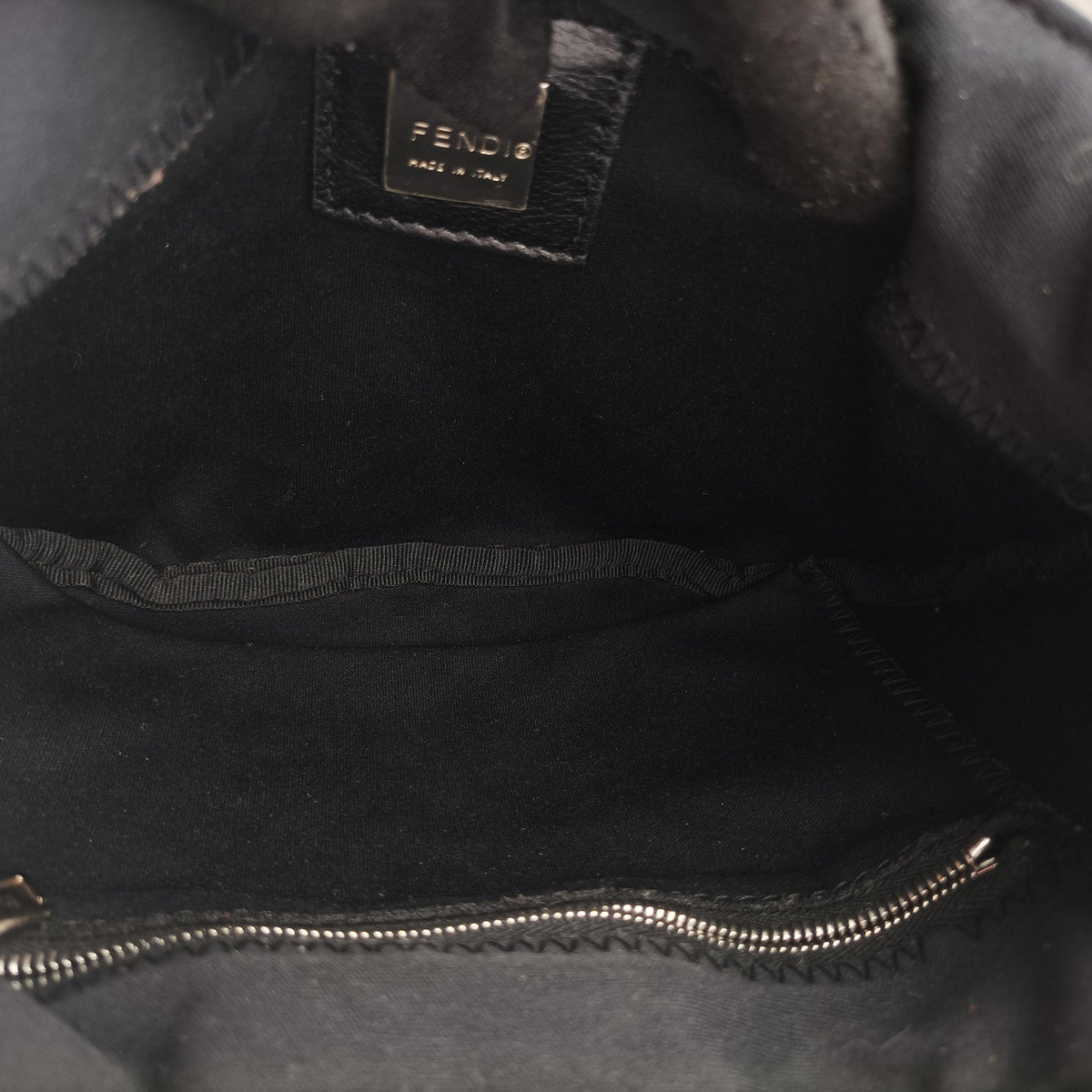 Pre-owned Fendi croissants Black cloth 26724 shoulderbag | stylenewstar