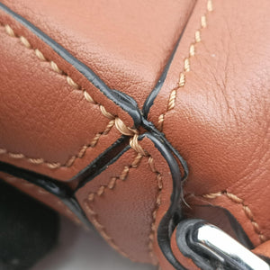 Pre-owned Loewe Puzzle Brown Leather  shoulderbag | stylenewstar