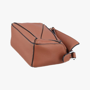 Pre-owned Loewe Puzzle Brown Leather  shoulderbag | stylenewstar