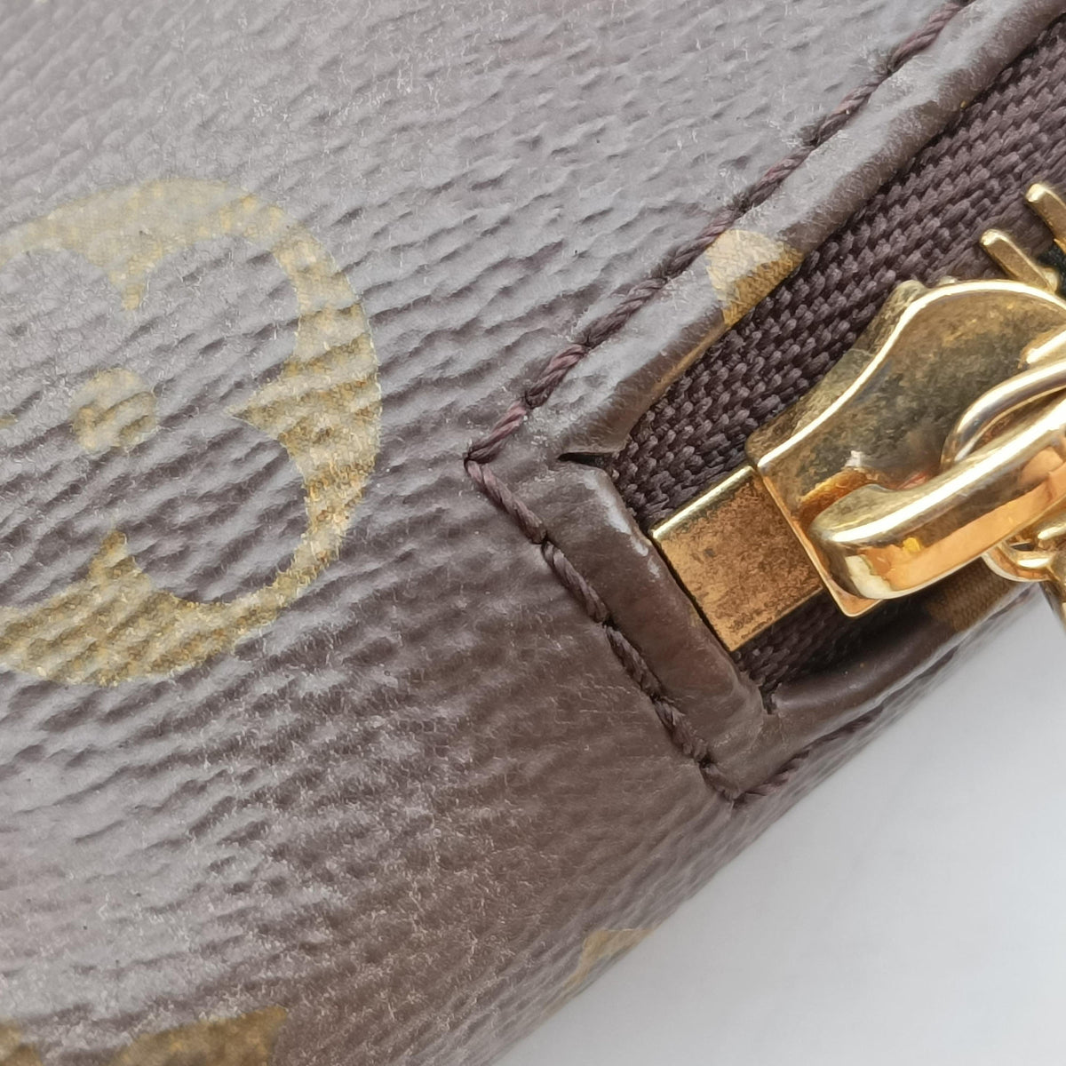 Vintage Louis Vuitton Bam Brown Monogram Canvas M43644 bum bag/waist bag | stylenewstar